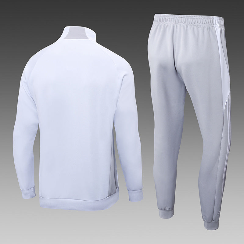 חליפת אימון ריאל מדריד