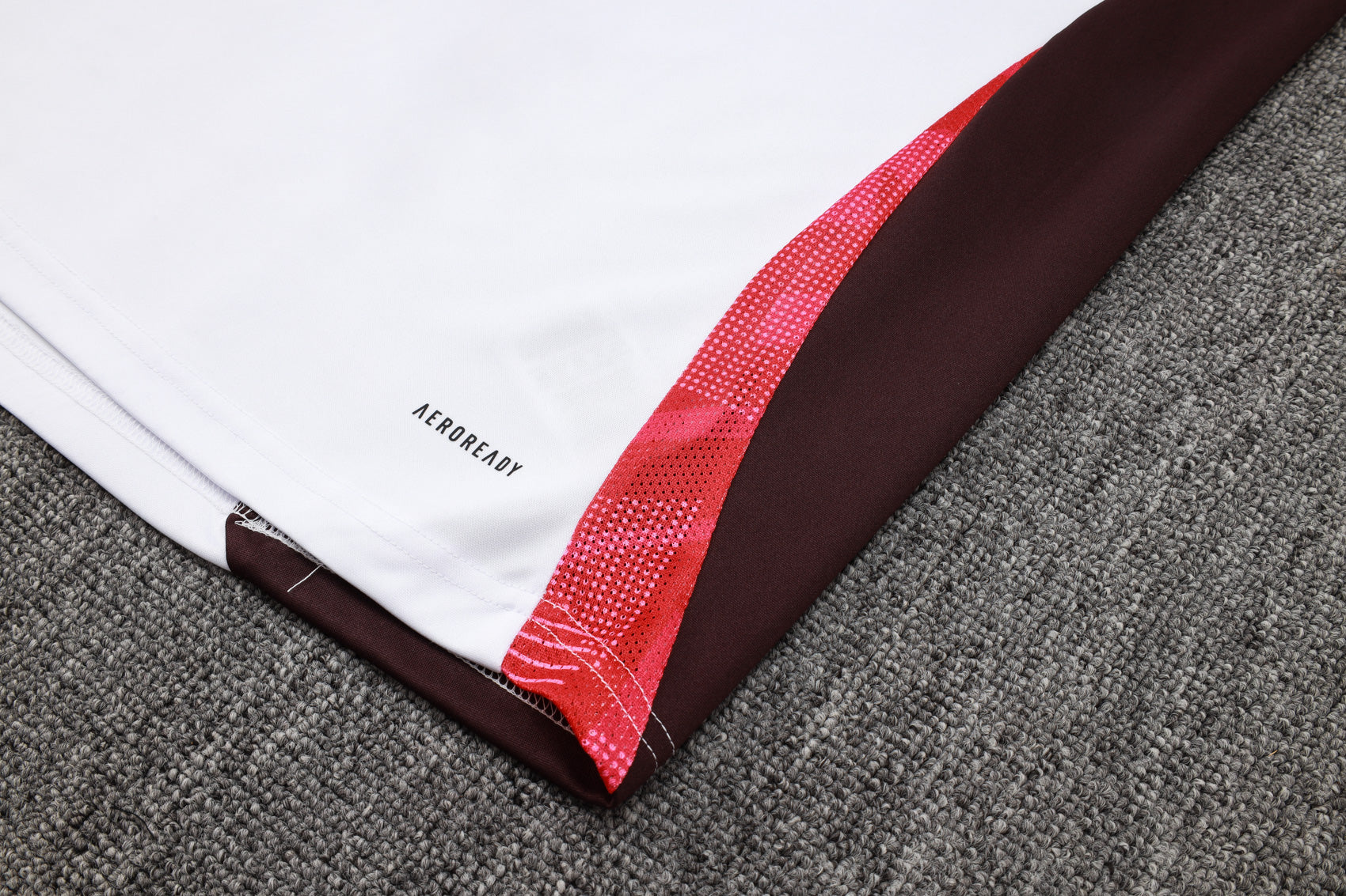 חליפת אימון חצי רוכסן באיירן מינכן