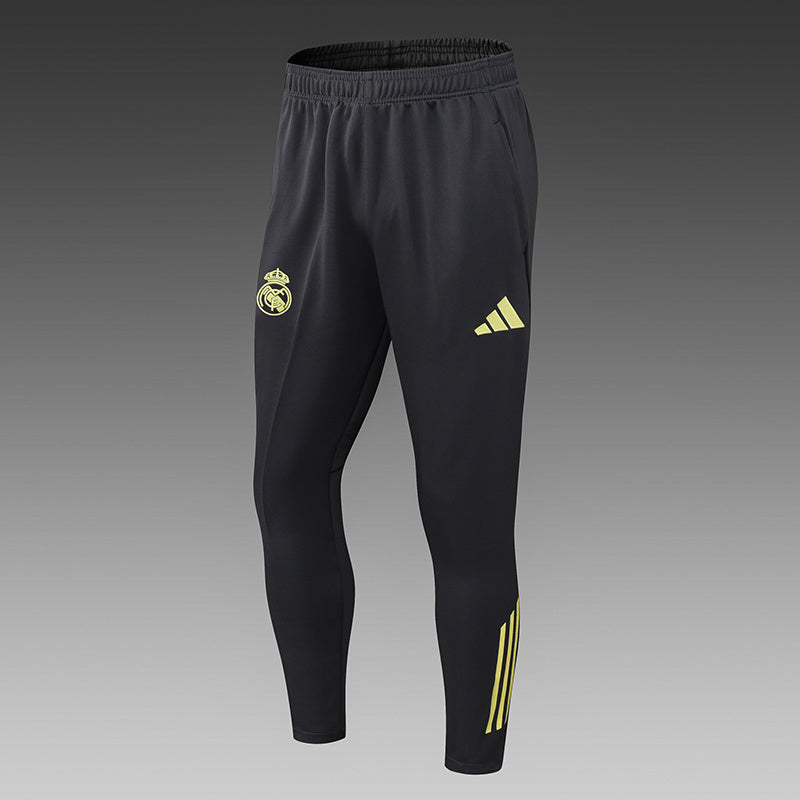 חליפת אימון ריאל מדריד