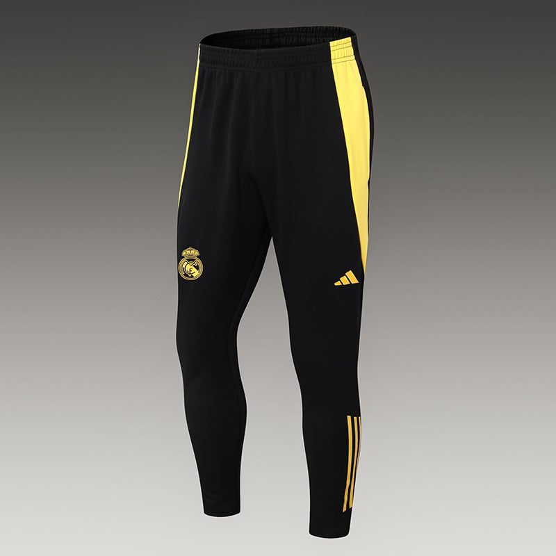 חליפת אימון ריאל מדריד